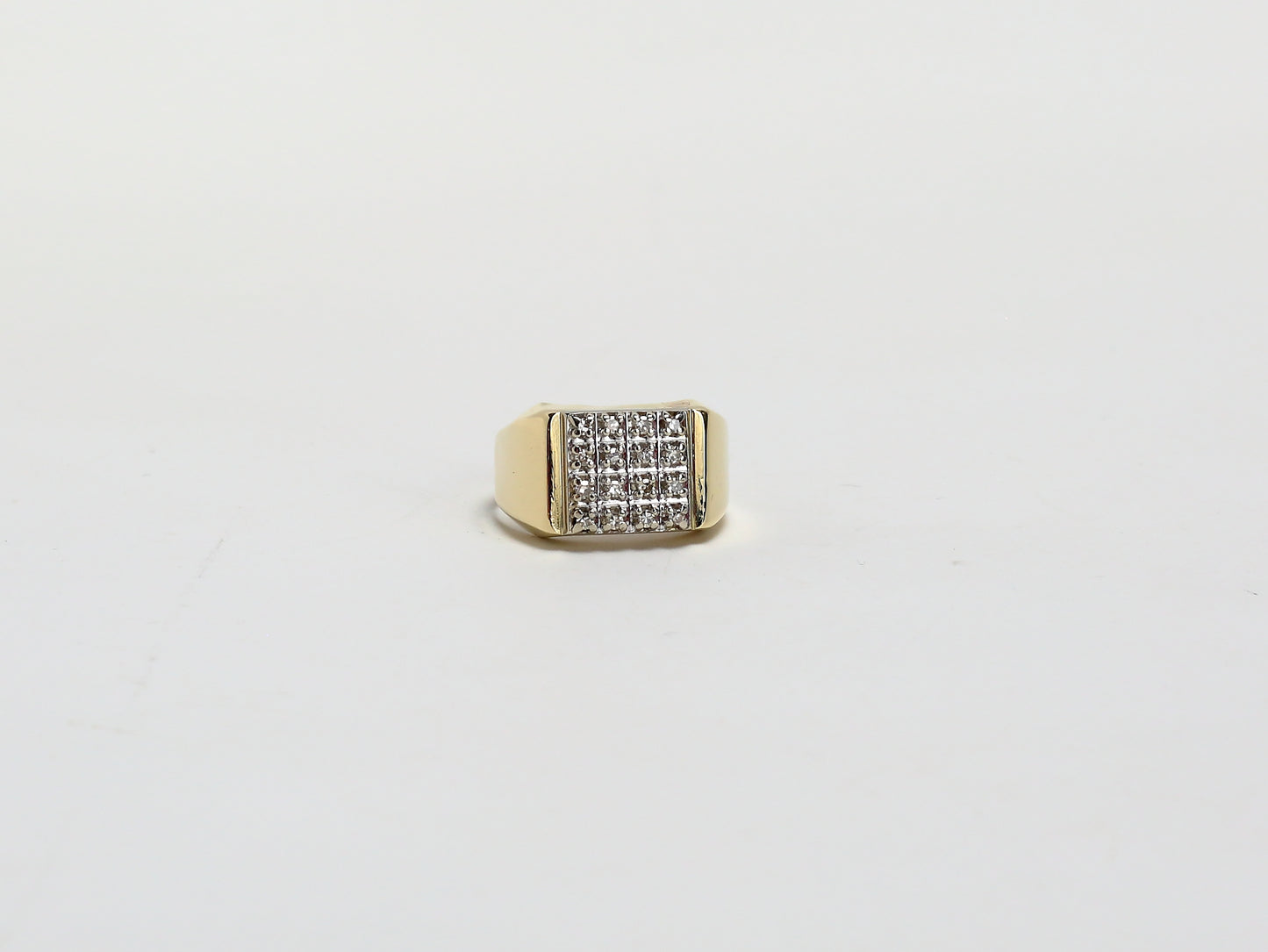16 Diamond Ring