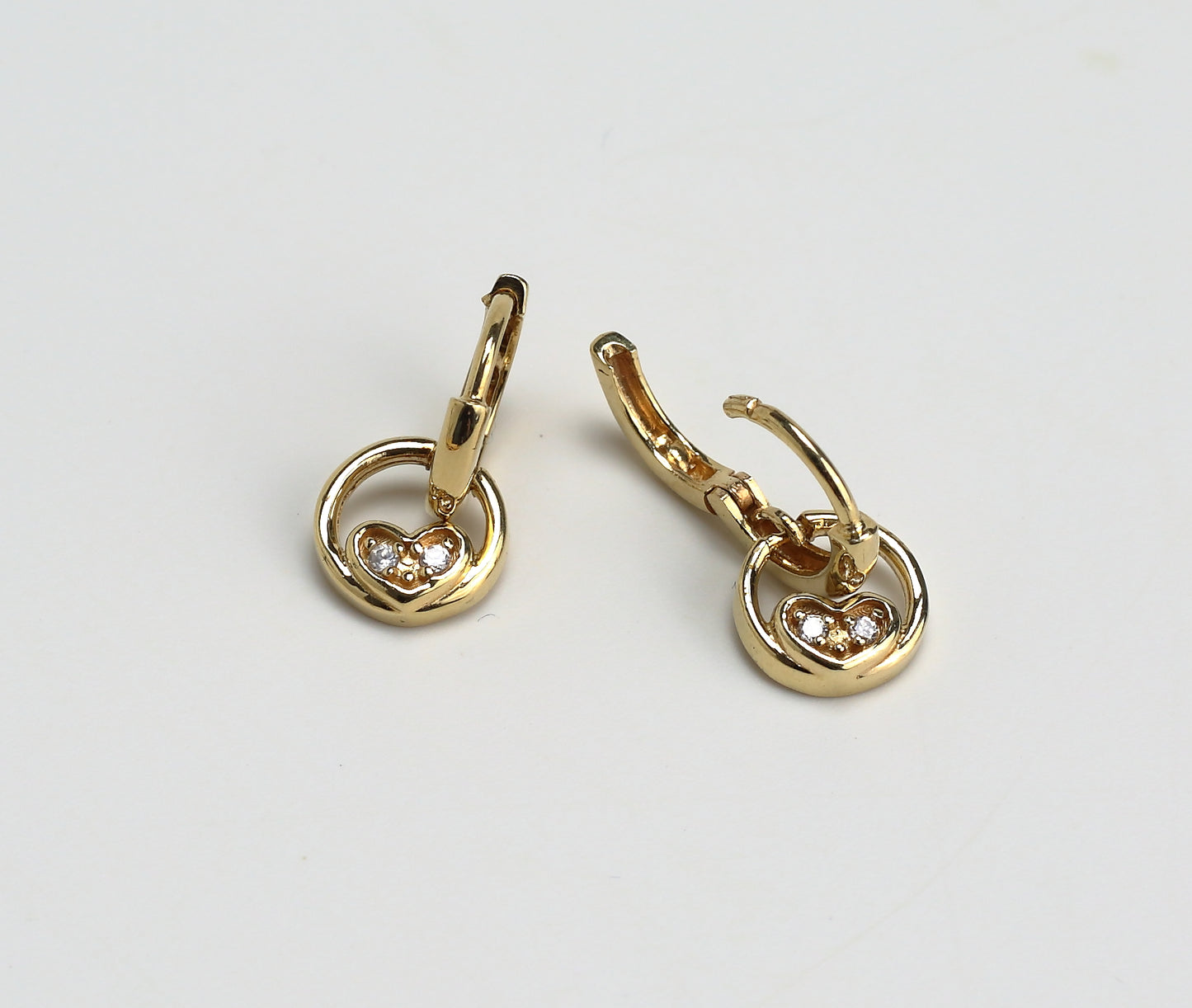 Heart circle earrings