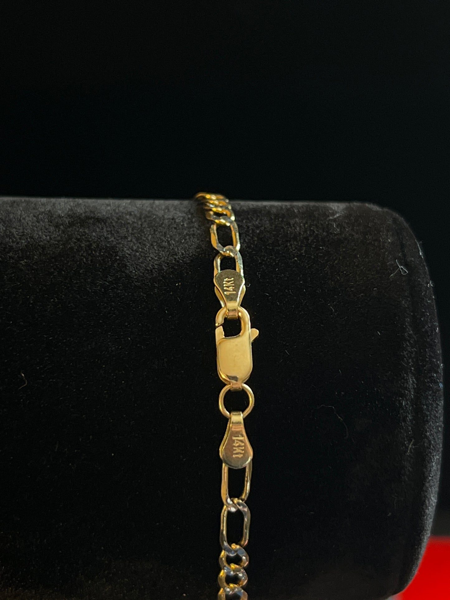 Diamond cut 7/10 Figaro Chain
